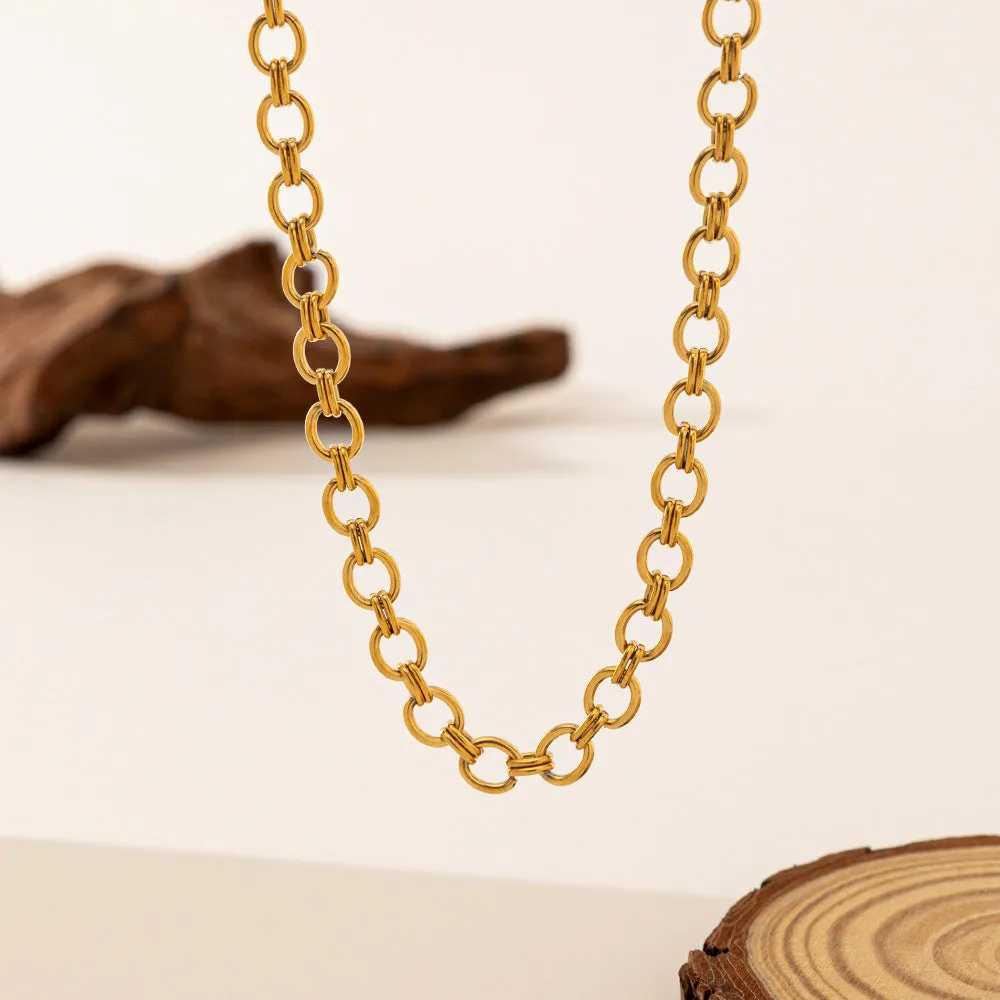 18K gold-plated titanium steel O-ring chain bracelet, European and American style, gold finish on white background