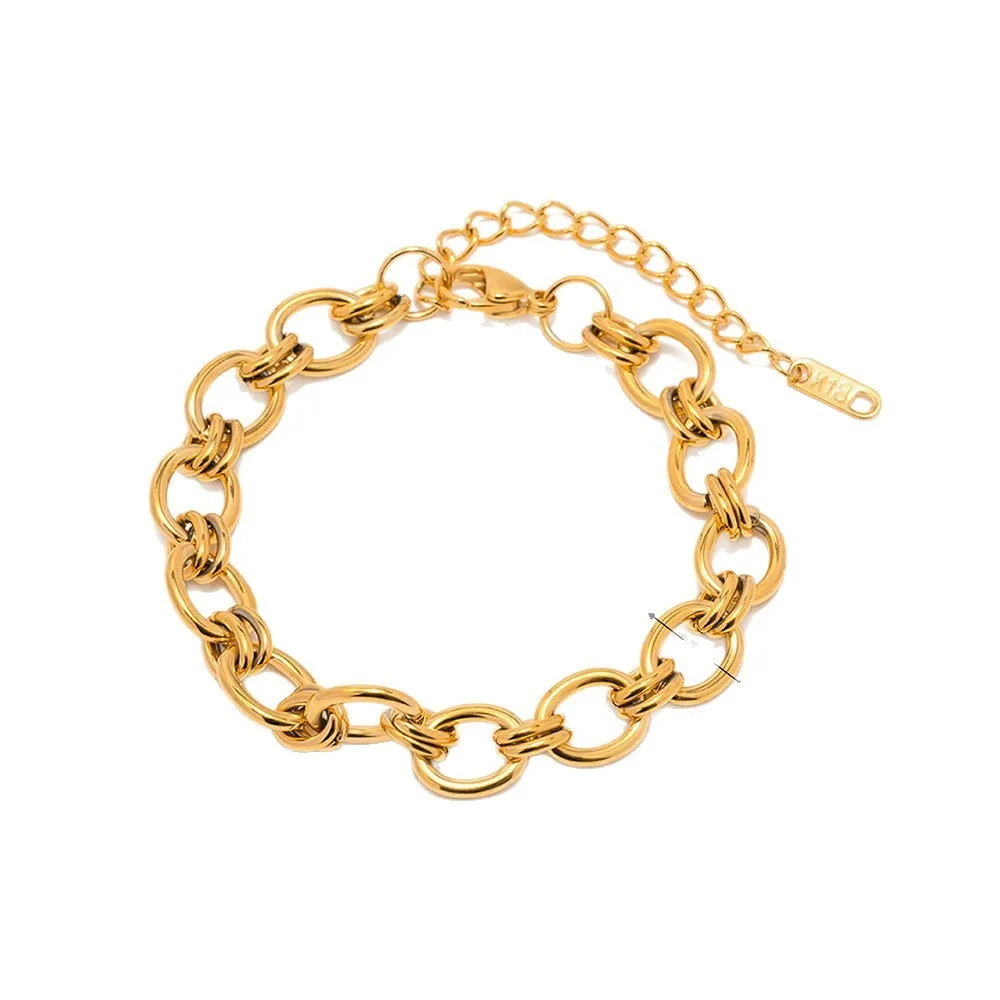 18K gold-plated titanium steel O-ring chain bracelet, European and American style, gold finish on white background