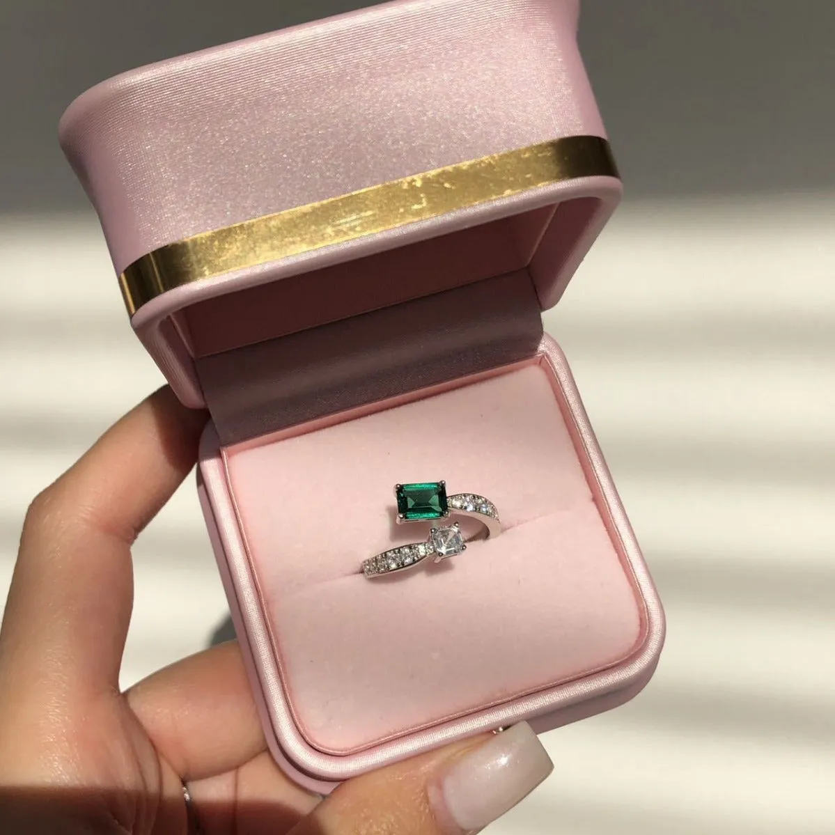 Korean-style geometric asymmetry ring for women, copper with zirconia finish in green colour
