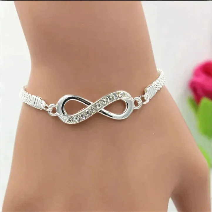 Silver-plated zinc alloy bracelet with geometric infinite design for women