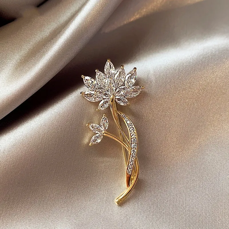 Alloy brooch in natural flower shape with electroplated finish, featuring adjustable and anti-exposure pin closure for women's coats and suits.