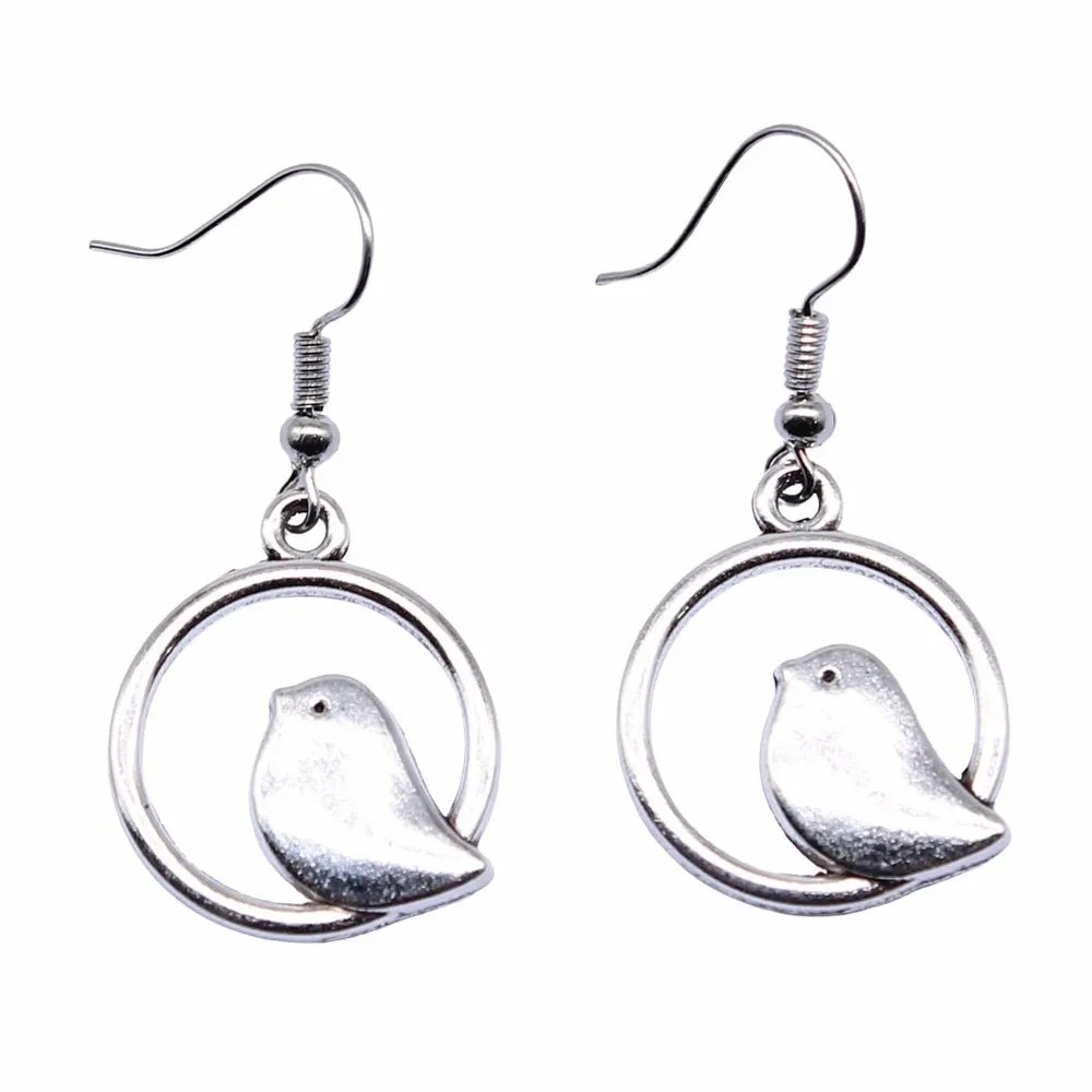 Retro simple handmade ornament bird earrings in ancient silver with zinc alloy body and iron ear hooks