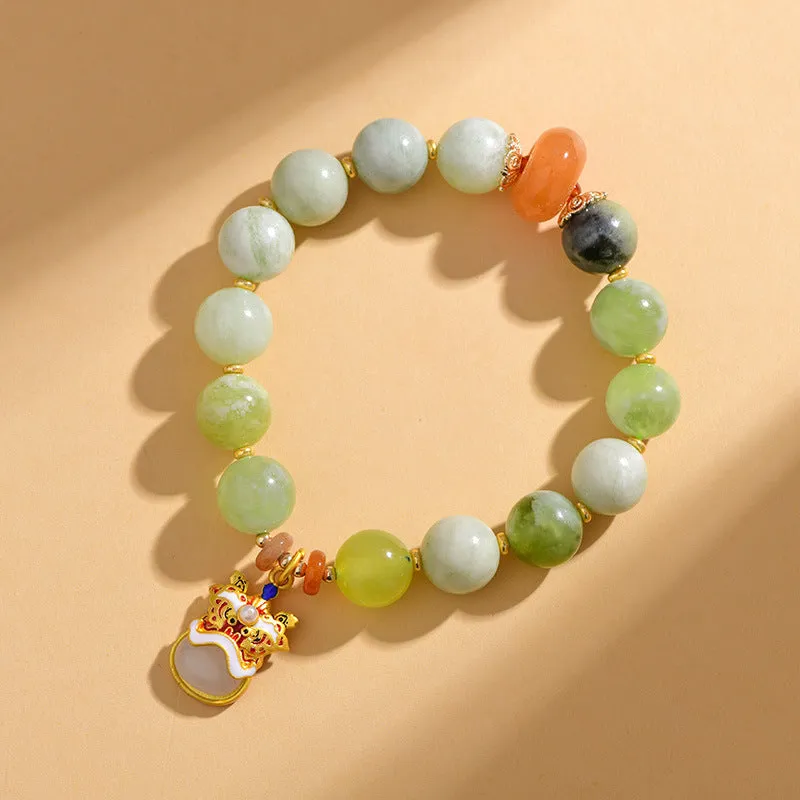 Green milk-in-water jade bracelet with geometric retro style and Xingshi pendant