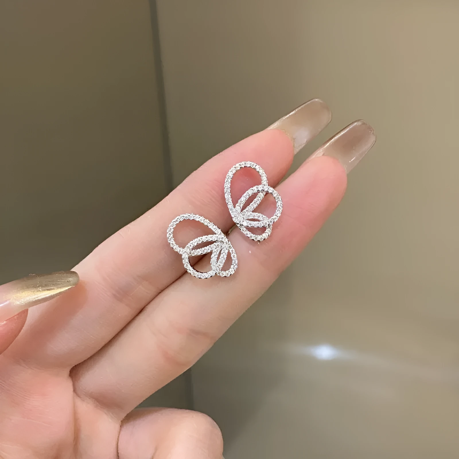 925 sterling silver butterfly stud earrings with diamond accents, Chinese style, electroplated finish, two colour variants