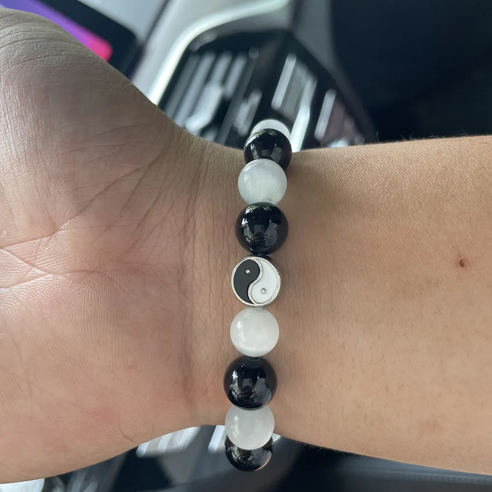 Natural opal agate Chinese Tai Chi beaded bracelet with 10mm polished stone beads and black agate details