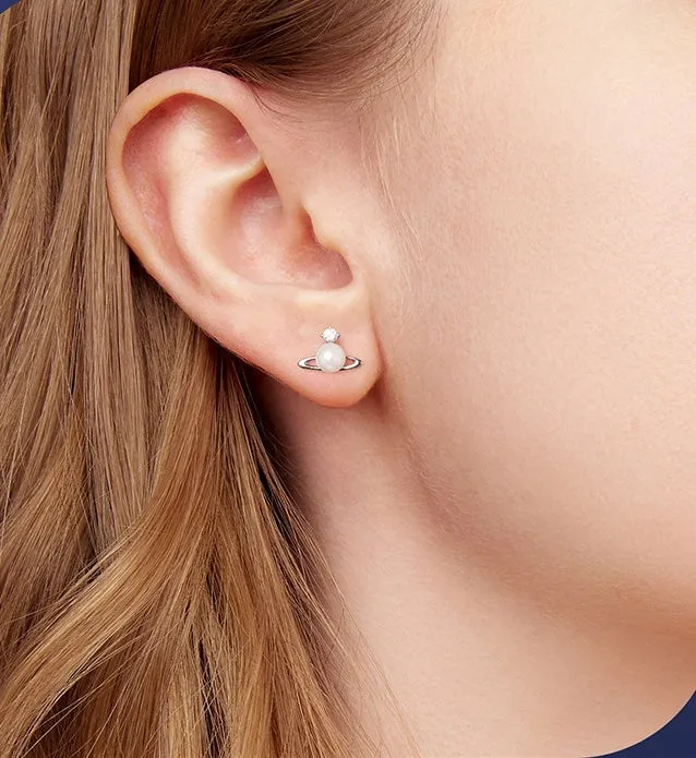 Chuangxing 925 silver star planet ear studs with ball shell pearl detail for women BSE1207