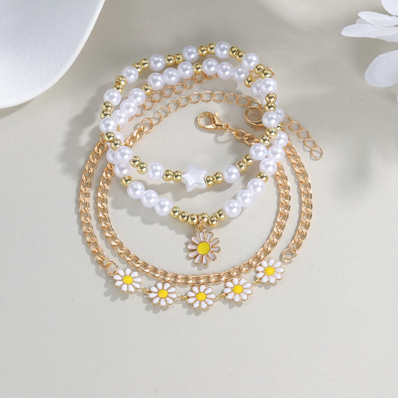 Four mixed material alloy bracelets with Little Daisy geometric charm in XY-4325 colour