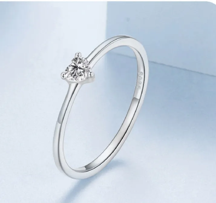 Small simple heart shape stackable ring for women in electroplated silver or gold, sizes 6 to 8