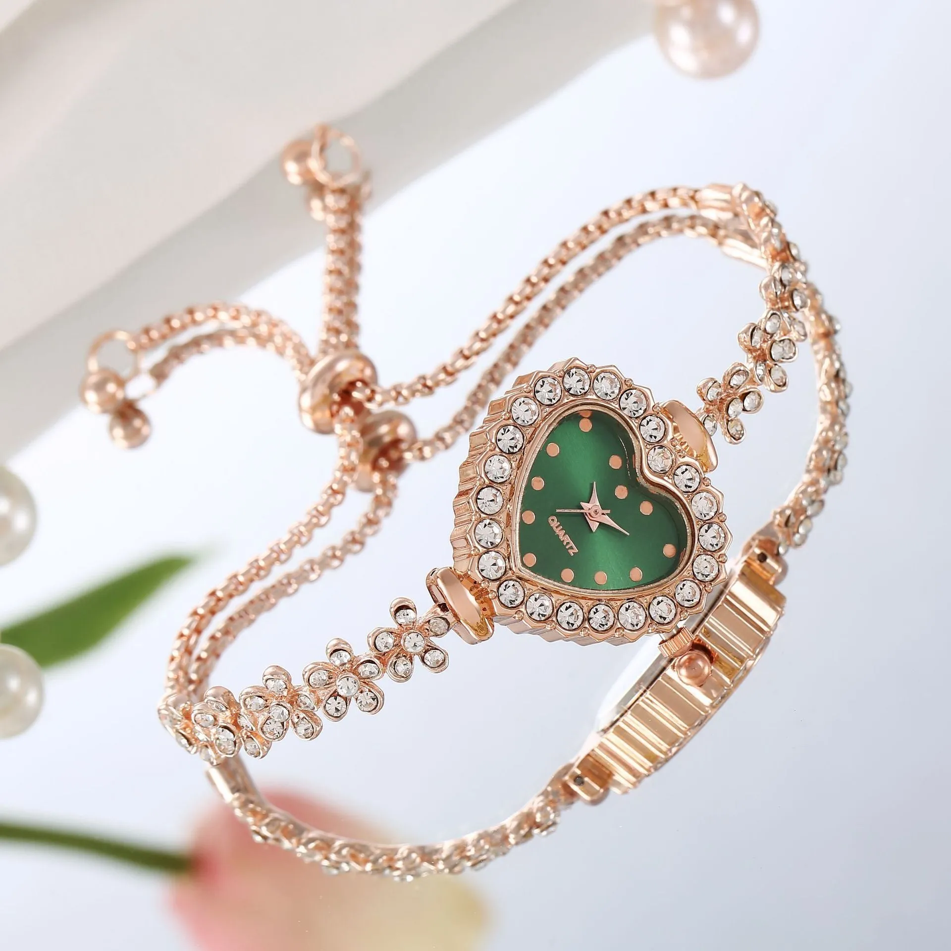 Flower chain diamond-embedded women's fashion watch with 8mm slim case, alloy band, mineral glass face