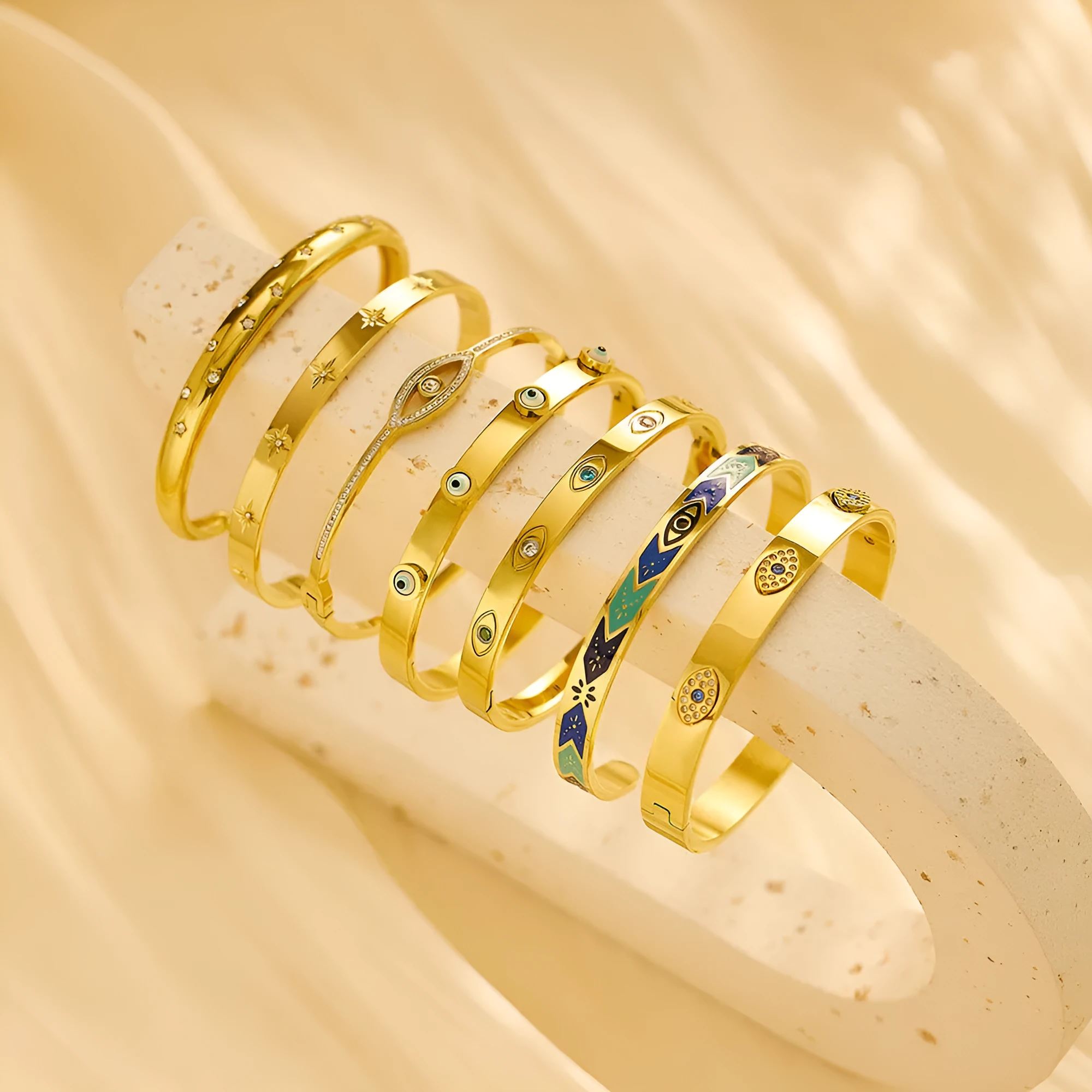 Non-fading electroplated stainless steel bracelet for women in gold colour
