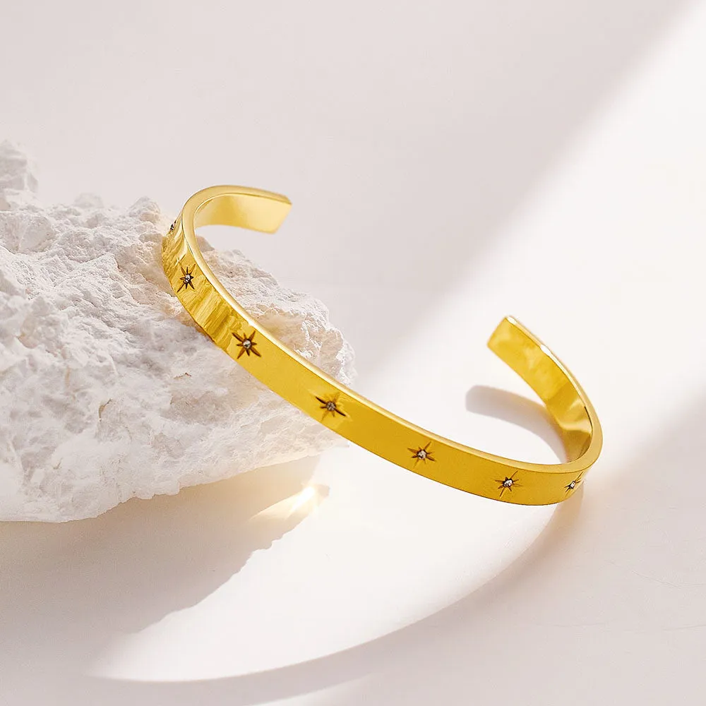 Non-fading electroplated stainless steel bracelet for women in gold colour