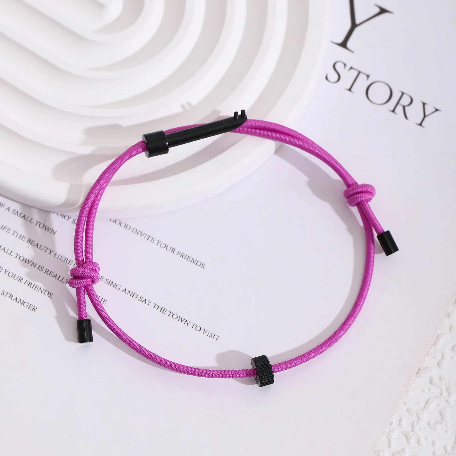 Tungsten carbide adjustable bracelet for emergency window breaking, unisex geometric style, available in multiple colours