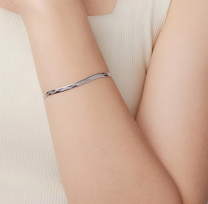 S925 sterling silver bracelet SCB303 with electroplated finish, unisex style
