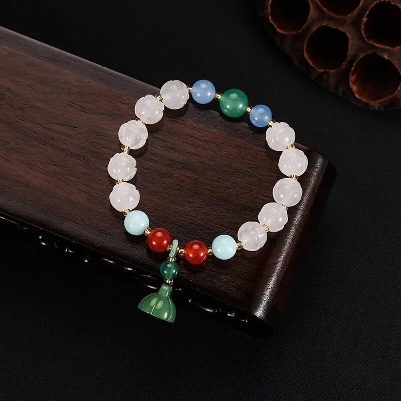 Carved bodhi root and white jade pumpkin lotus beads bracelet with cat's paw pendant.