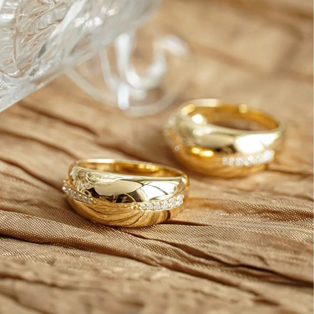 S925 sterling silver geometric ring for women in yellow gold colour with diamond treatment, US sizes 6 to 10