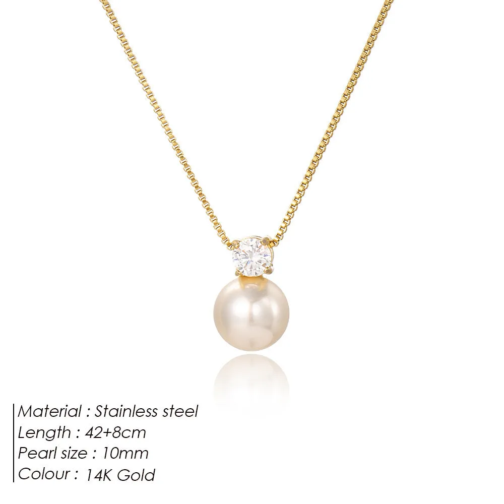 Stainless steel pearl zircon necklace with box chain in gold or steel colour options