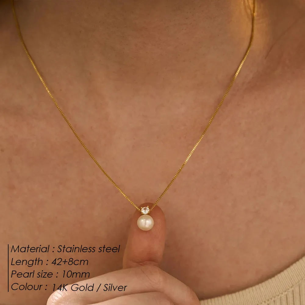 Stainless steel pearl zircon necklace with box chain in gold or steel colour options