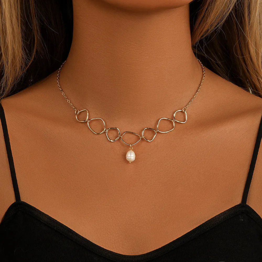 Light luxury asymmetric circle and pearl style alloy necklace for women with electroplated finish