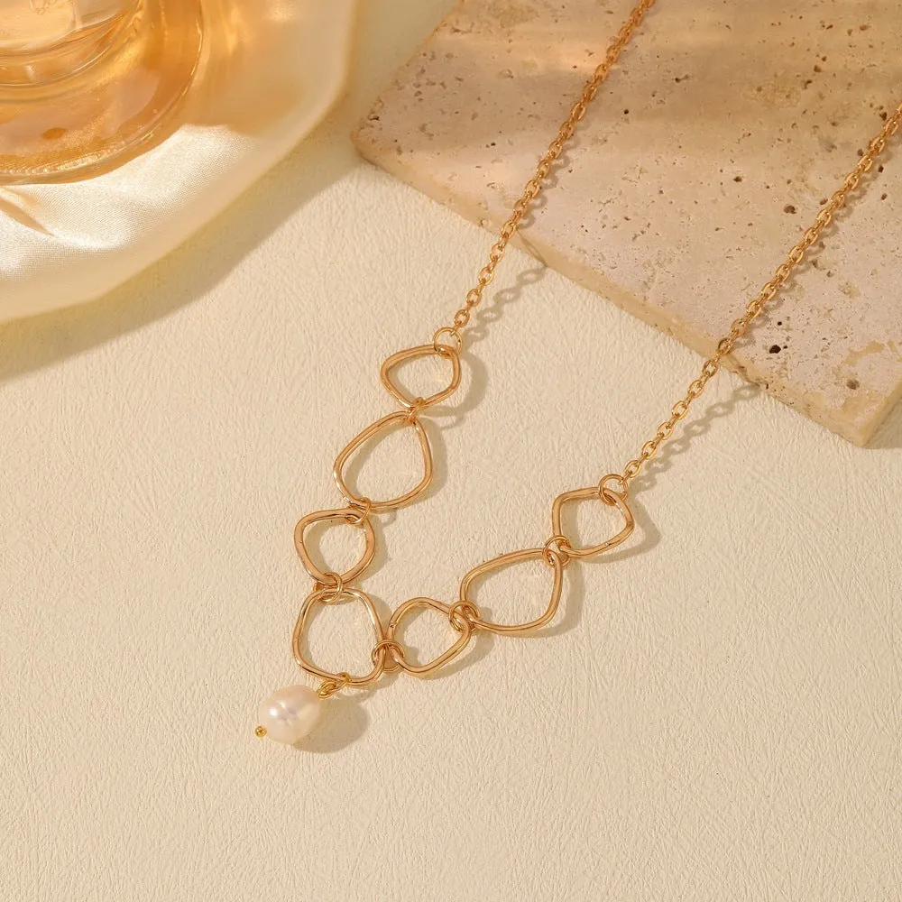 Light luxury asymmetric circle and pearl style alloy necklace for women with electroplated finish
