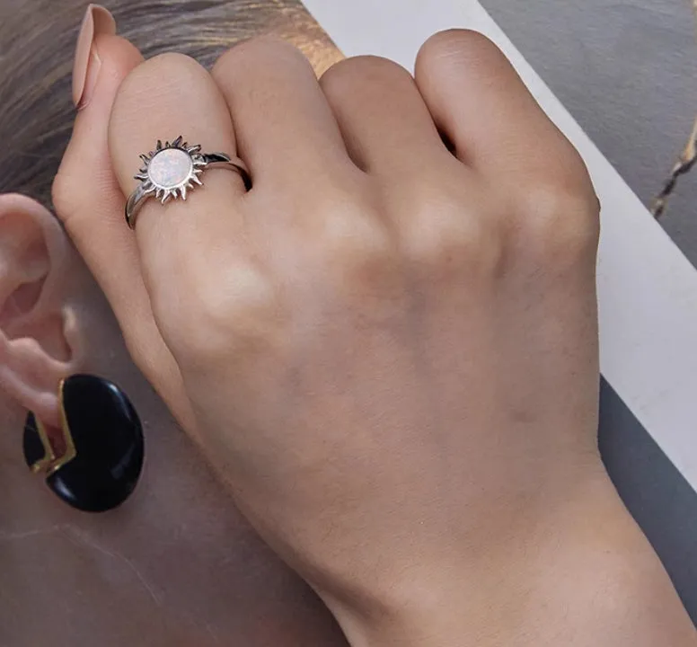 Adjustable 925 sterling silver ring with inlaid gemstone, silver colour, for women