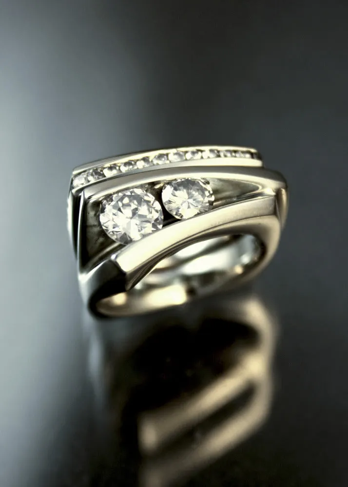 Women's geometric three-dimensional half-edge heart ring with micro inlaid zircon in brass electrical degree white steel