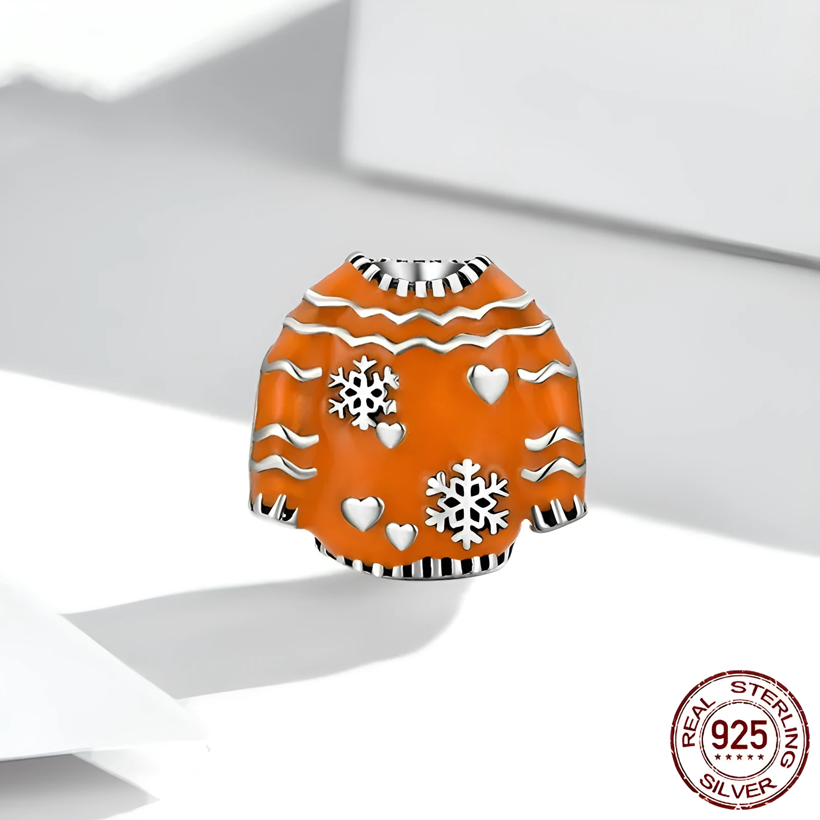 925 sterling silver bead with dripping oil finish, 1.1cm height and width, 0.45cm aperture, colour SCC1998