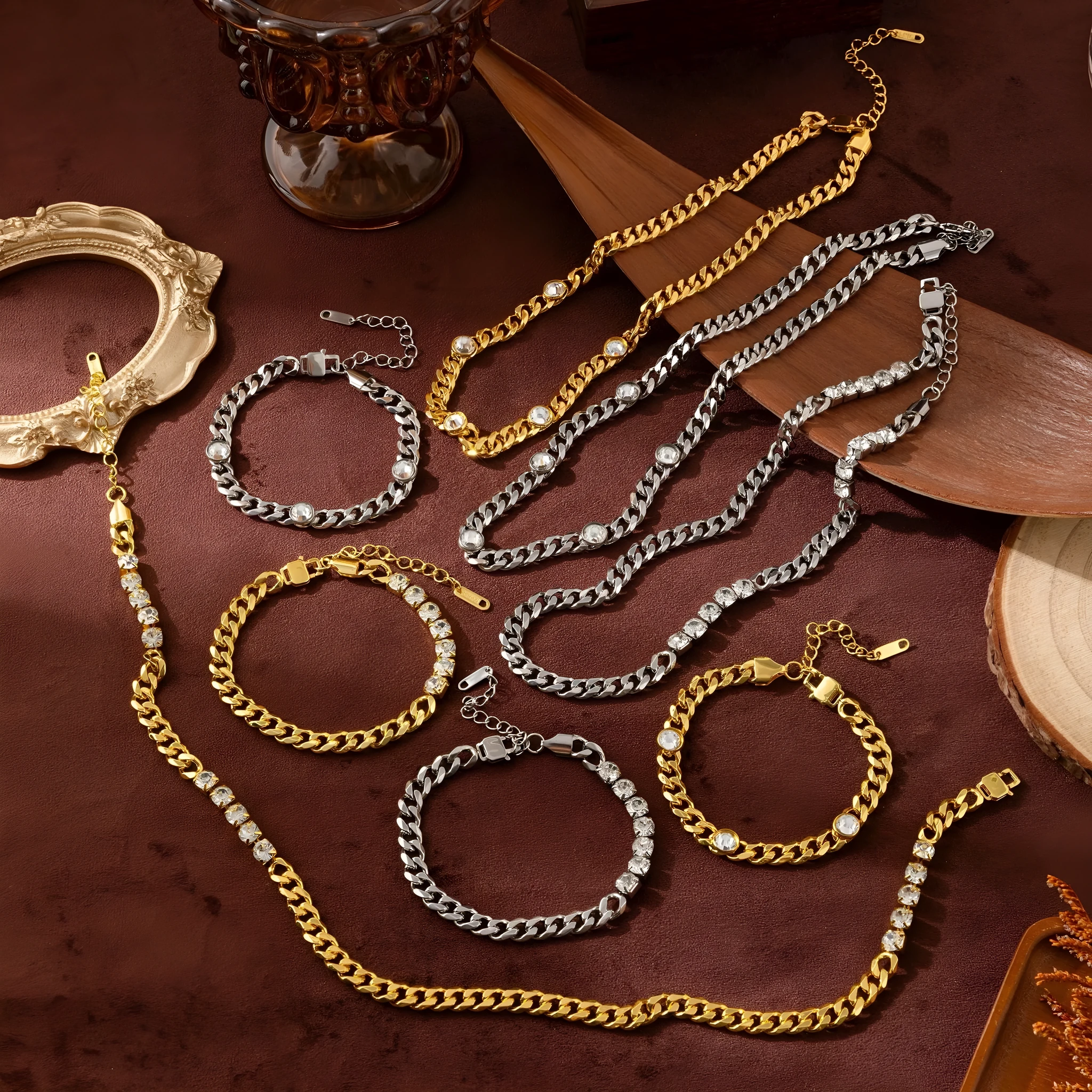 Electroplated gold titanium steel hip-hop bracelet with chamfered square pendant on regular chain