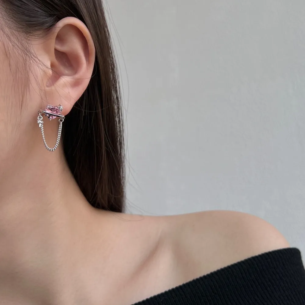 S925 sterling silver love heart earrings with electroplated finish in silver tone