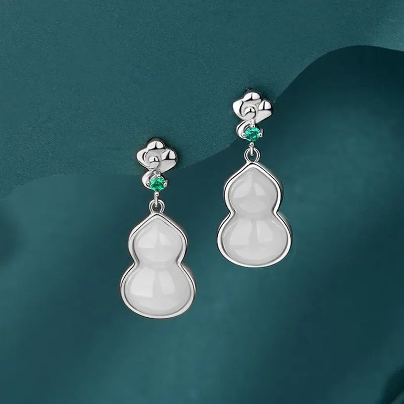 S925 sterling silver necklace with Hetian jade gourd pendant, Fu Lu design, available in 22K gold or white gold colour