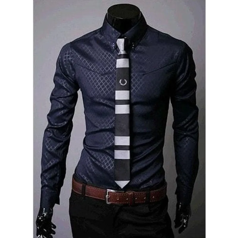 Men's fitted striped dress shirt with square collar and long sleeves in cotton blend broadcloth