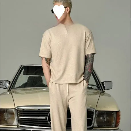 Beige cotton lapel short-sleeved T-shirt and trousers suit for men, casual summer wear