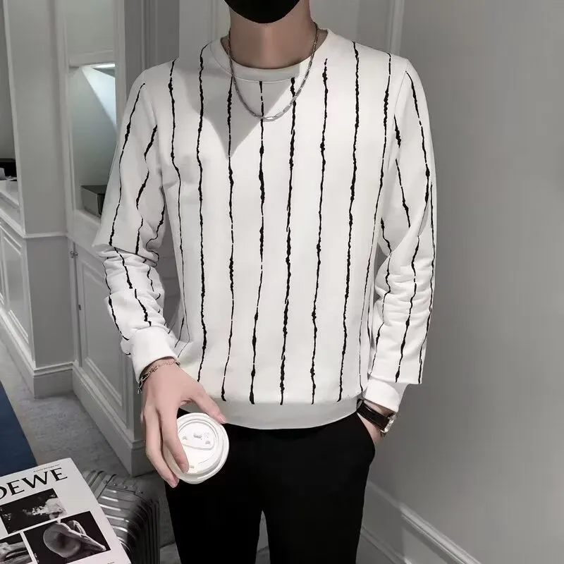Niche men's round neck slim-fit corduroy sweater in black, pullover style