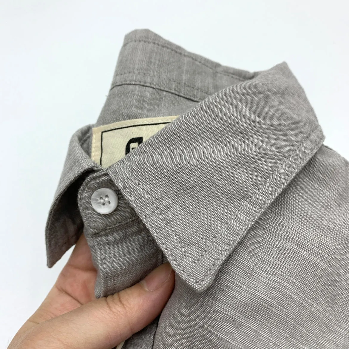 Men's summer cotton linen retro loose fit long sleeve shirt in light gray front view