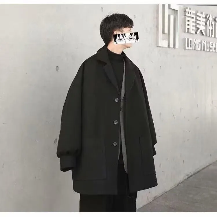 Men's loose Hong Kong style suit jacket in black plaid pattern with long sleeves