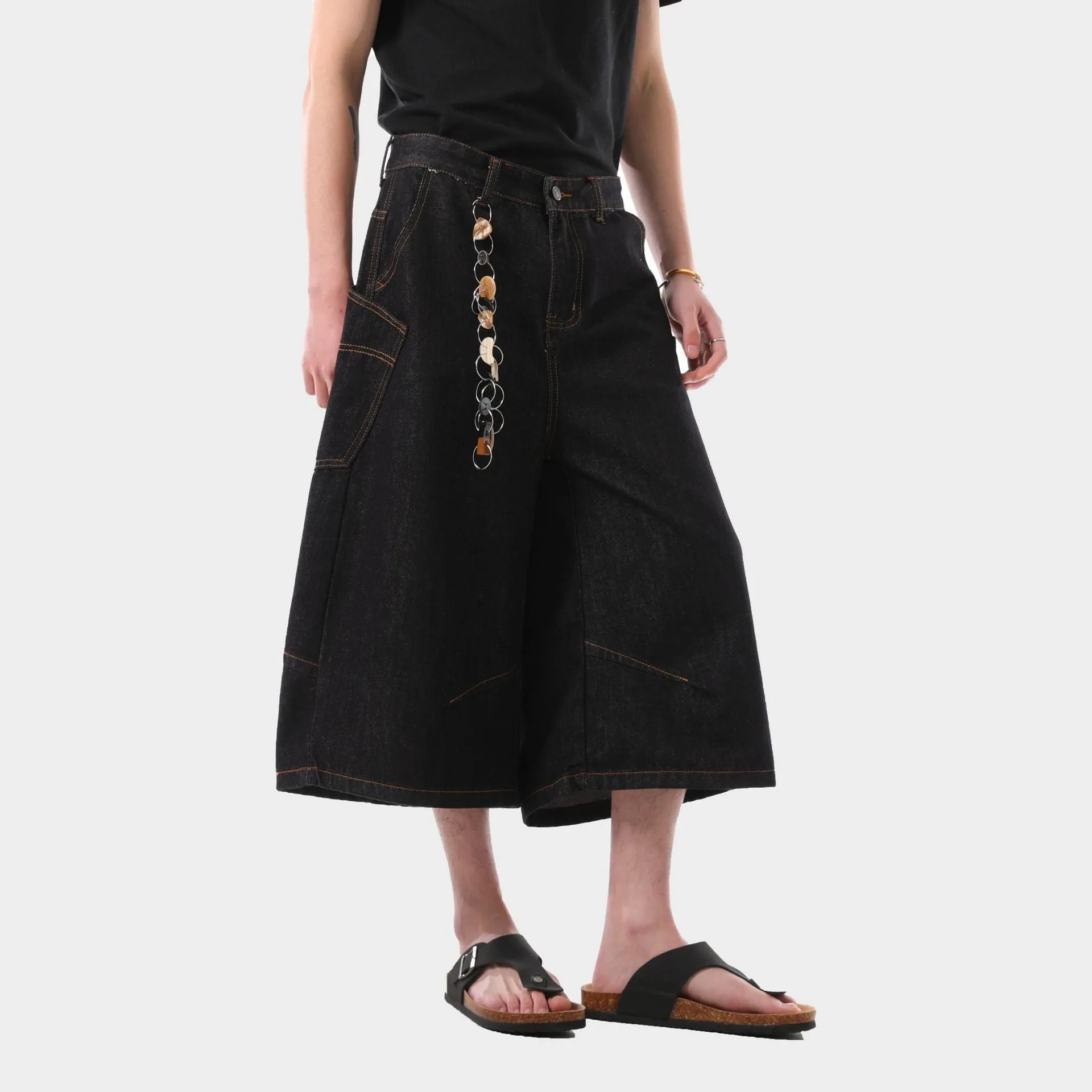 Men's retro washed black cotton denim cropped pants with straight leg and side pockets