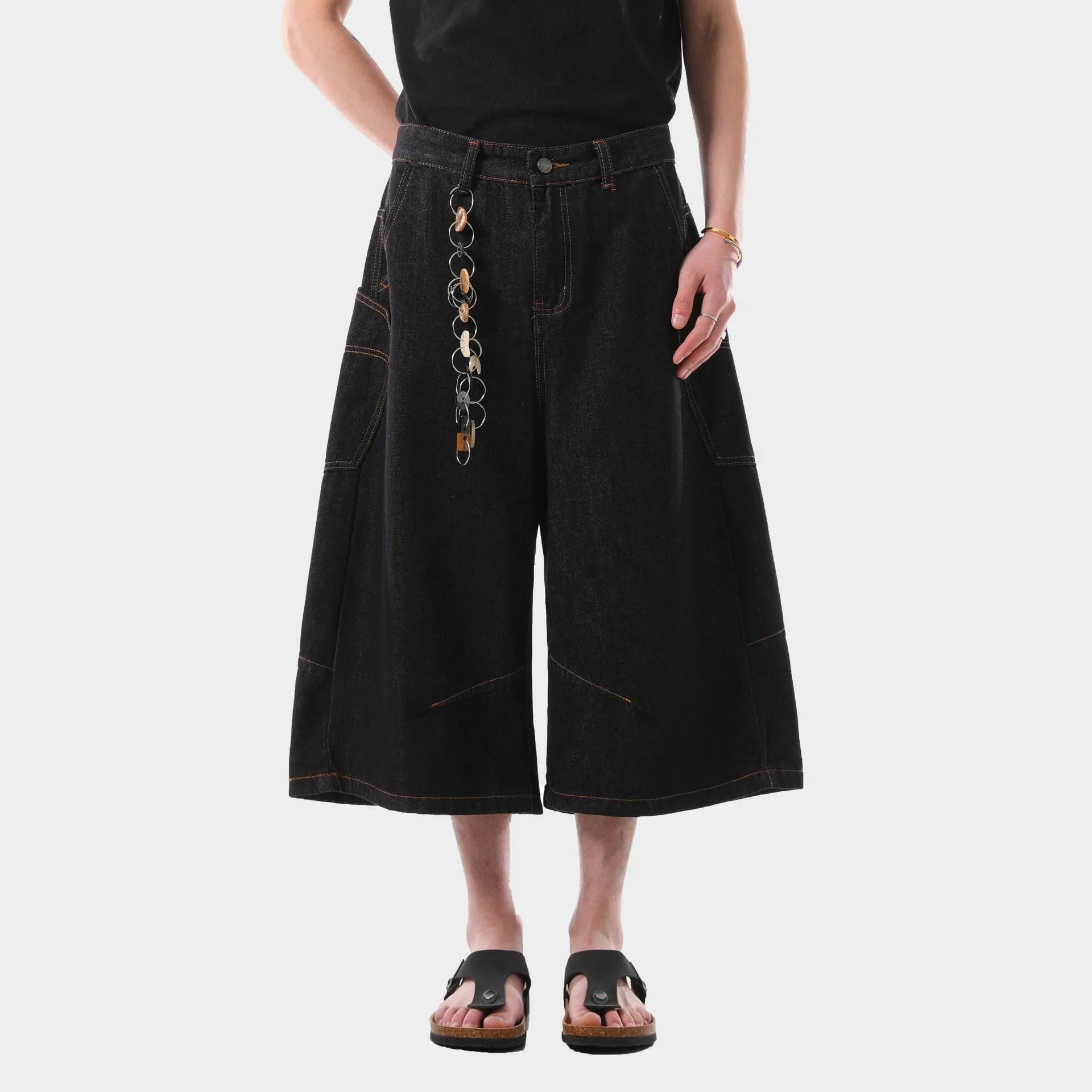 Men's retro washed black cotton denim cropped pants with straight leg and side pockets