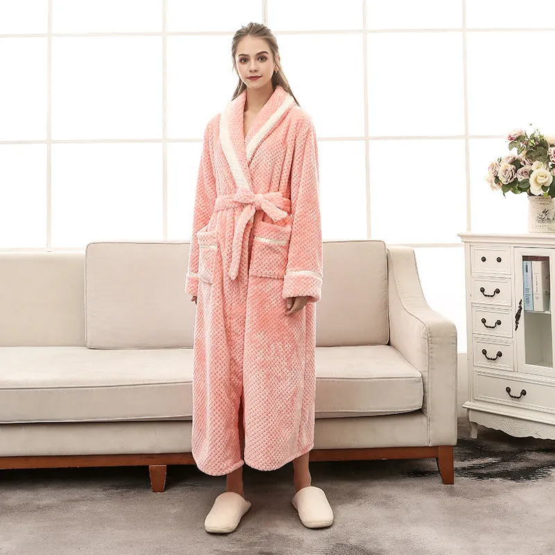 Thick winter couple bathrobe in solid colour, black option, for women and men home wear