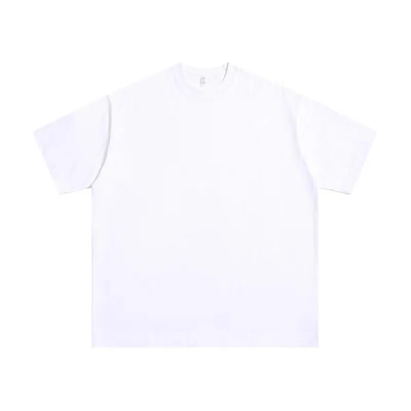 Loose half sleeve bottoming shirt in 260g heavy pure cotton with small American neckline, shown in ivory white