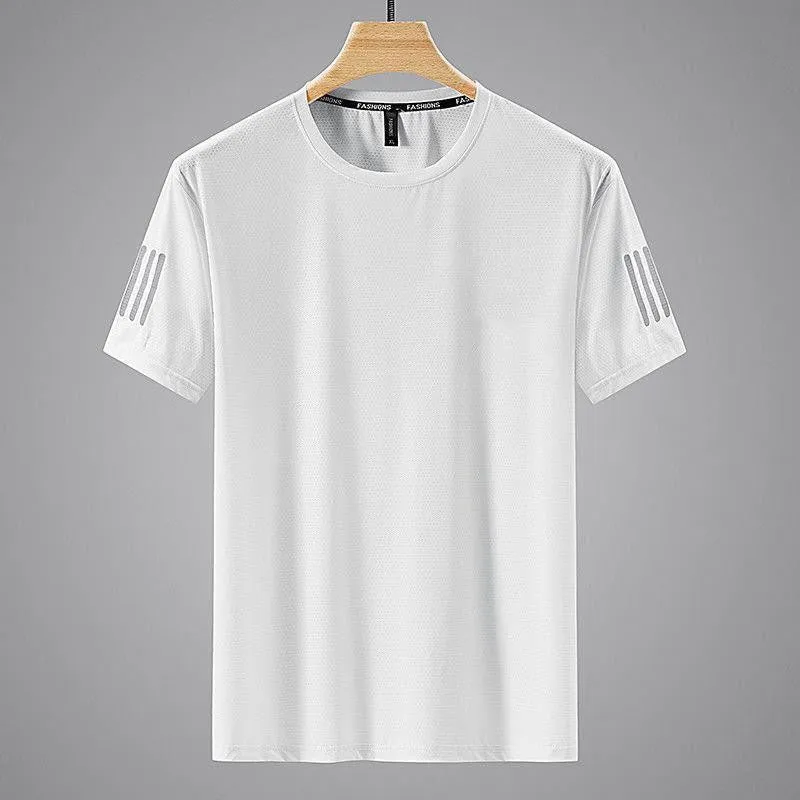 Men's summer solid colour ice T-shirt in black polyester bird eye cloth with round neck and short sleeves on a plain background