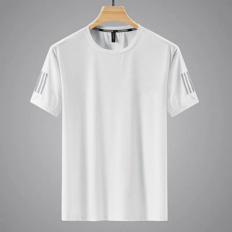 Men's summer solid colour ice T-shirt in black polyester bird eye cloth with round neck and short sleeves on a plain background