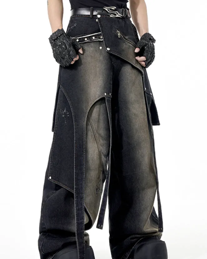 Youthful deconstruction worn jeans in cotton with front zipper available in sizes S M L XL