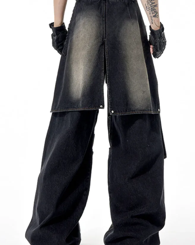 Youthful deconstruction worn jeans in cotton with front zipper available in sizes S M L XL