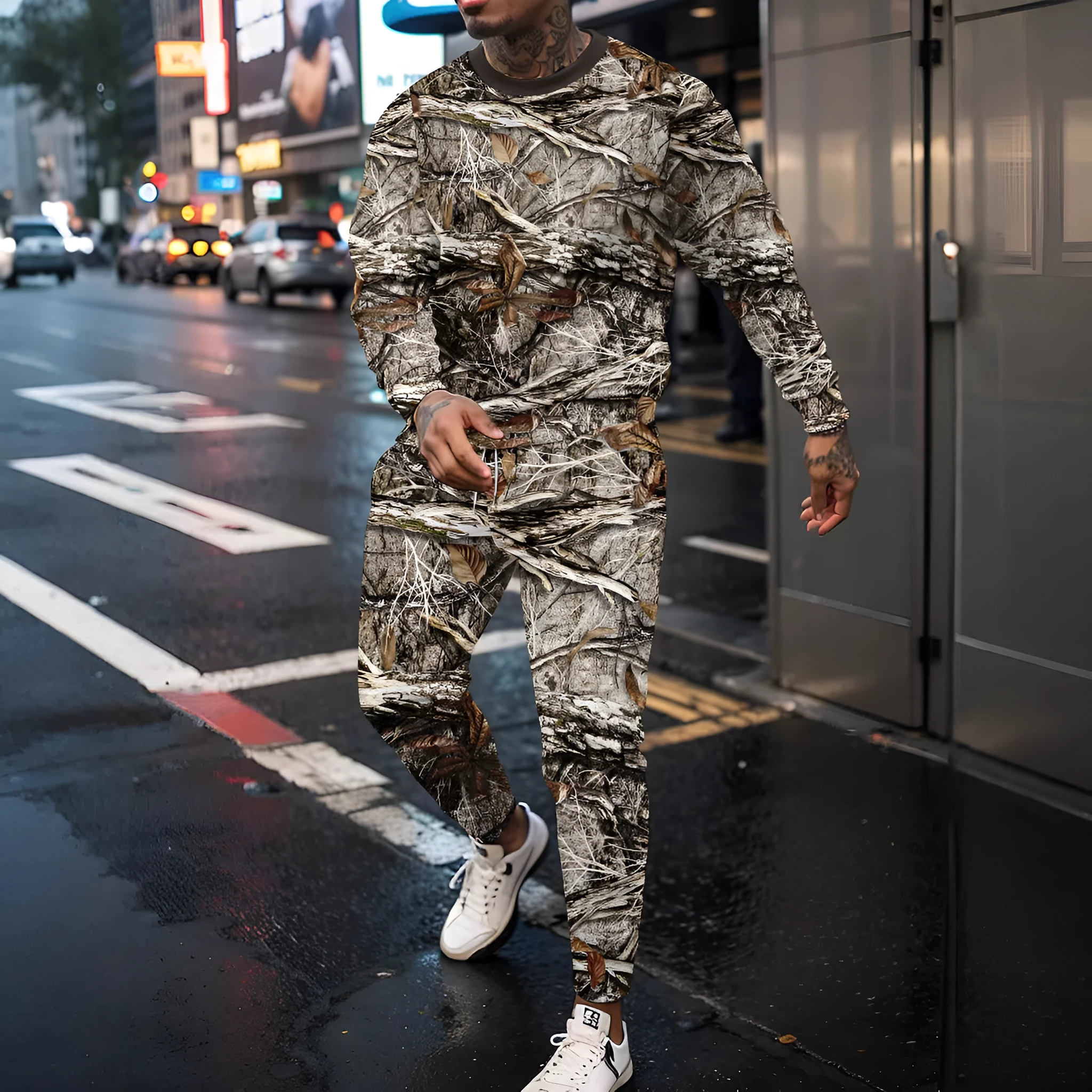 Jungle camouflage round neck sweater and long sleeve two-piece sportswear set with trousers