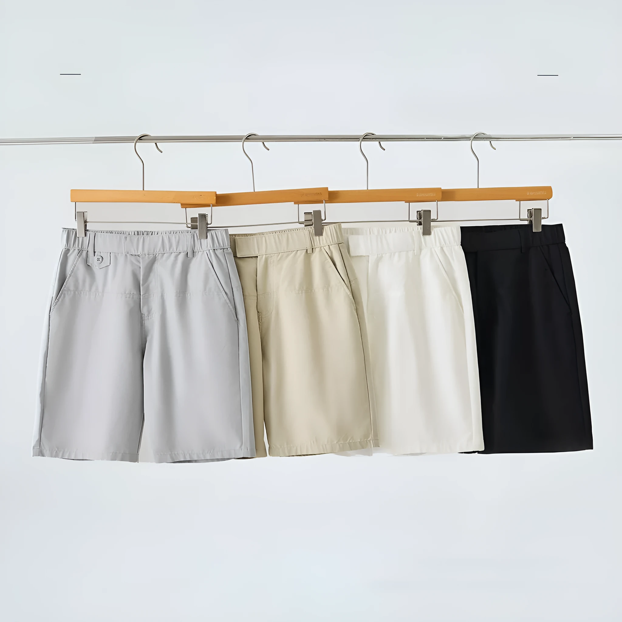 Men's casual shorts in cotton blend fabric with micro-elastic waistband and loose fit
