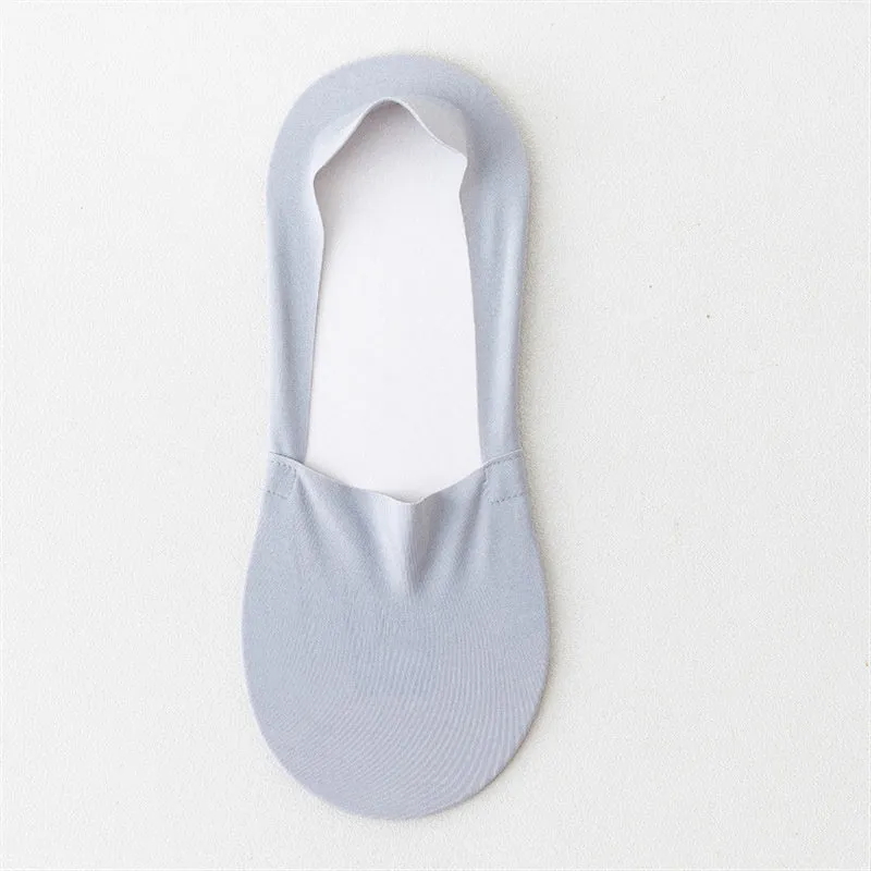 Men's seamless low-cut socks in ice silk and cotton fabric, shown in multiple colours including black, grey, and blue.