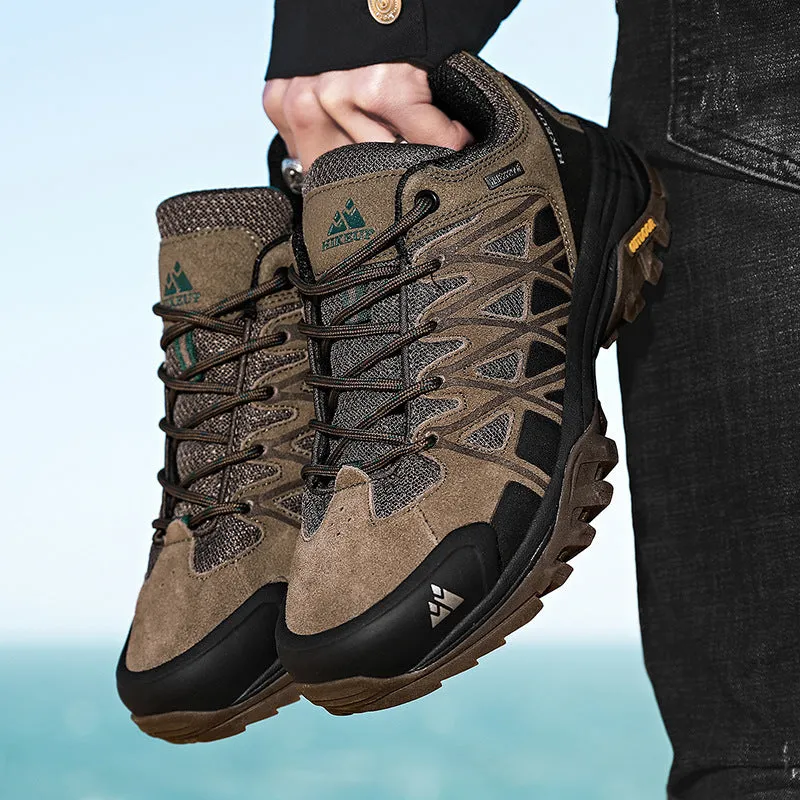 Men's synthetic leather climbing shoes in khaki colour with low heel design for outdoor climbing