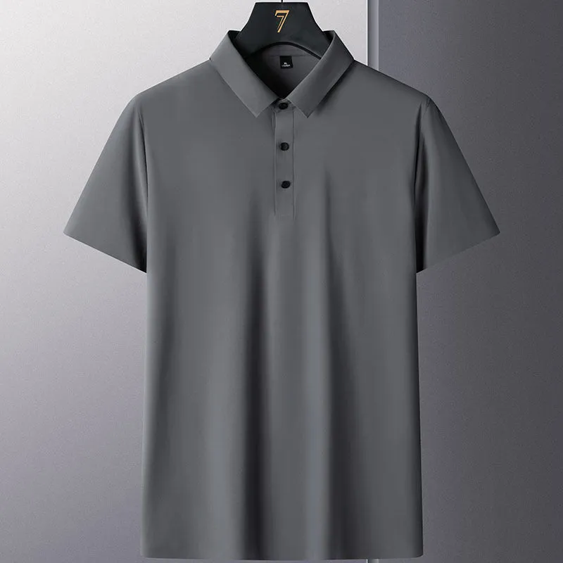Man wearing a solid colour short-sleeve non-ironing business casual shirt in nylon fabric.