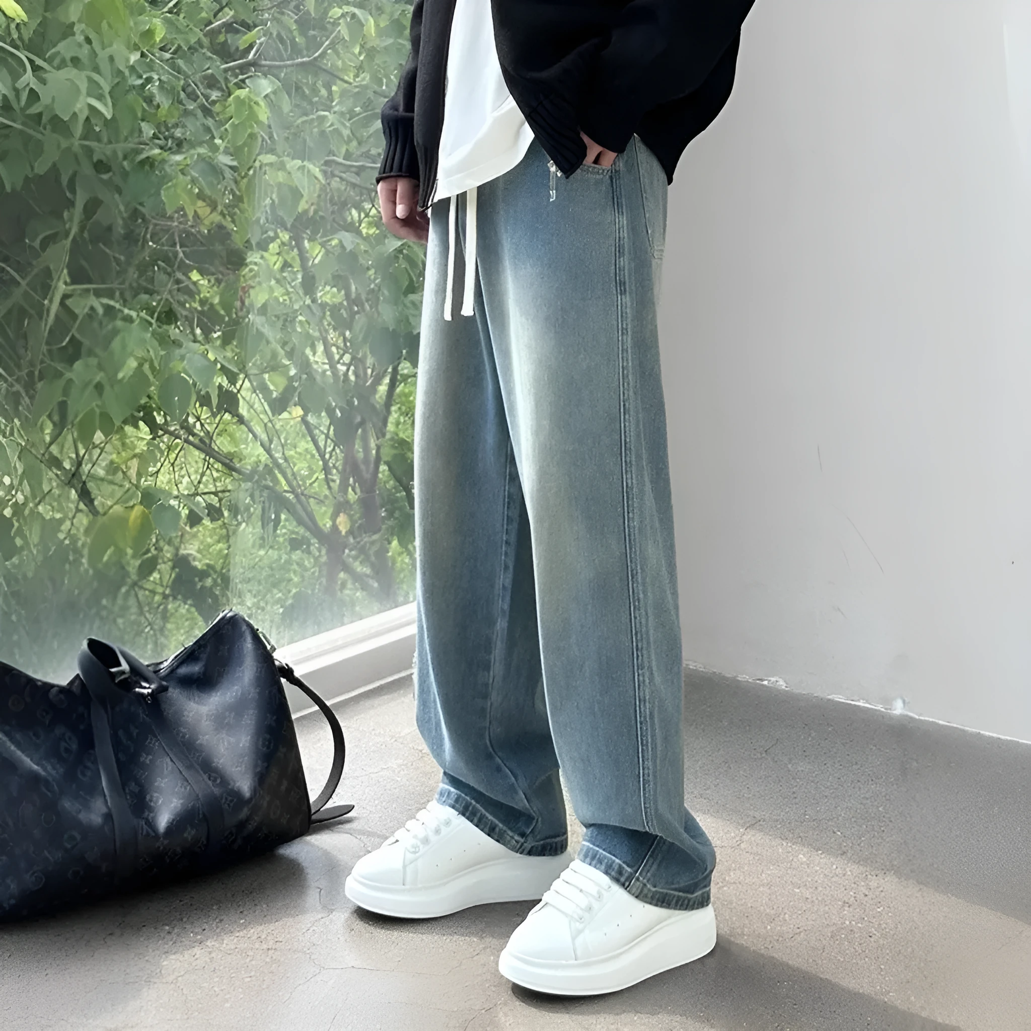 Straight leg men's trousers in denim cotton with drawstring waist closure