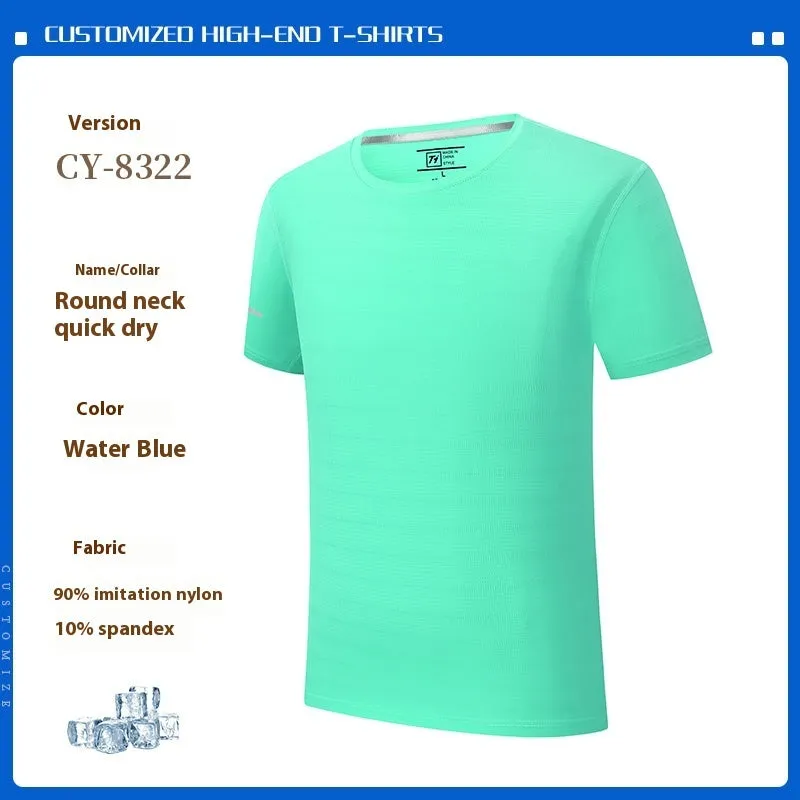 Man wearing a solid colour short sleeve work T-shirt with waterproof and oil-proof properties.