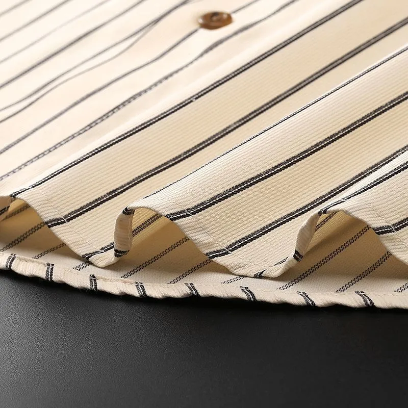 Coffee coloured striped men's long-sleeved shirt with slim fit and non-iron wool lining